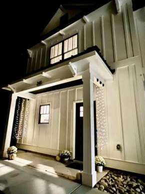 Charming Gainesville Townhome 2